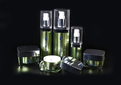 Buidéal caidéil gan aer cosmaideach 50ml